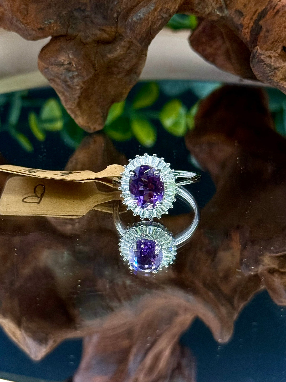Amethyst adjustable ring, detailed view