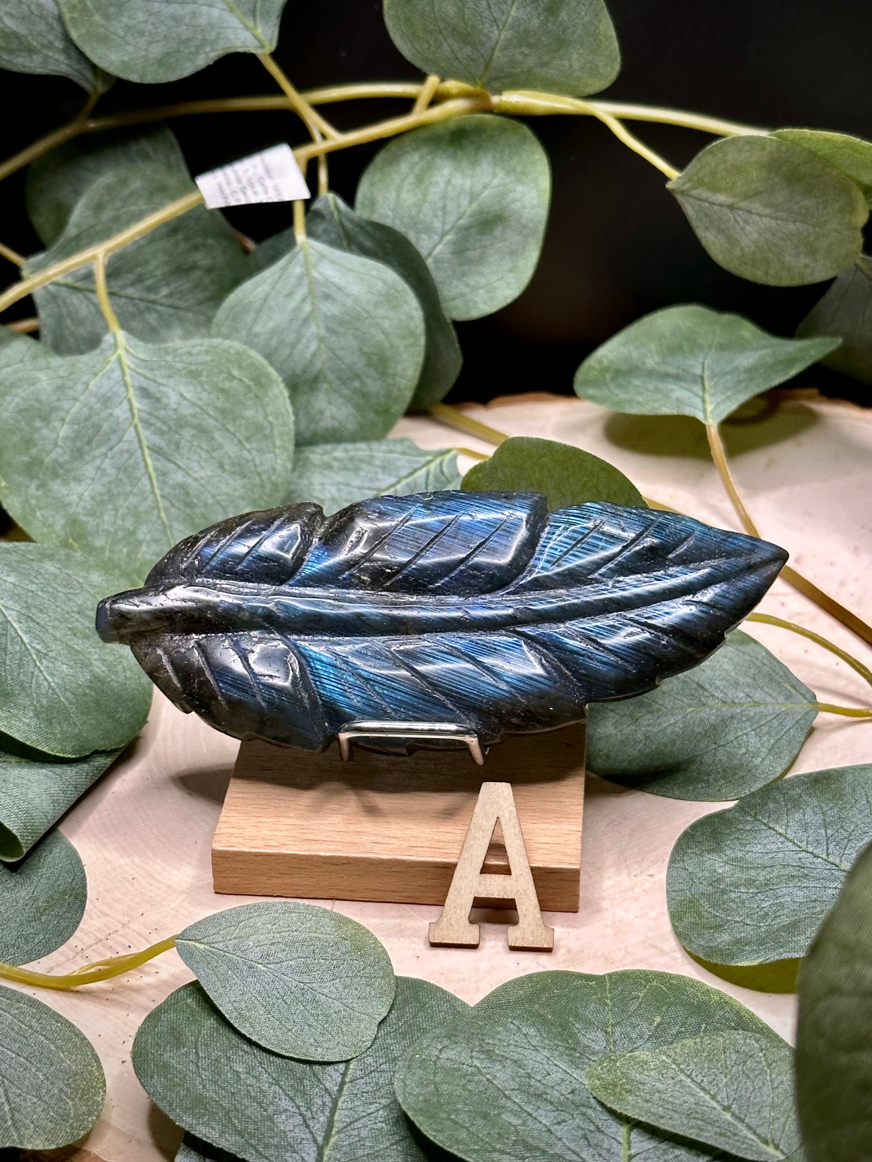 Labradorite Feather/leaf  Carving