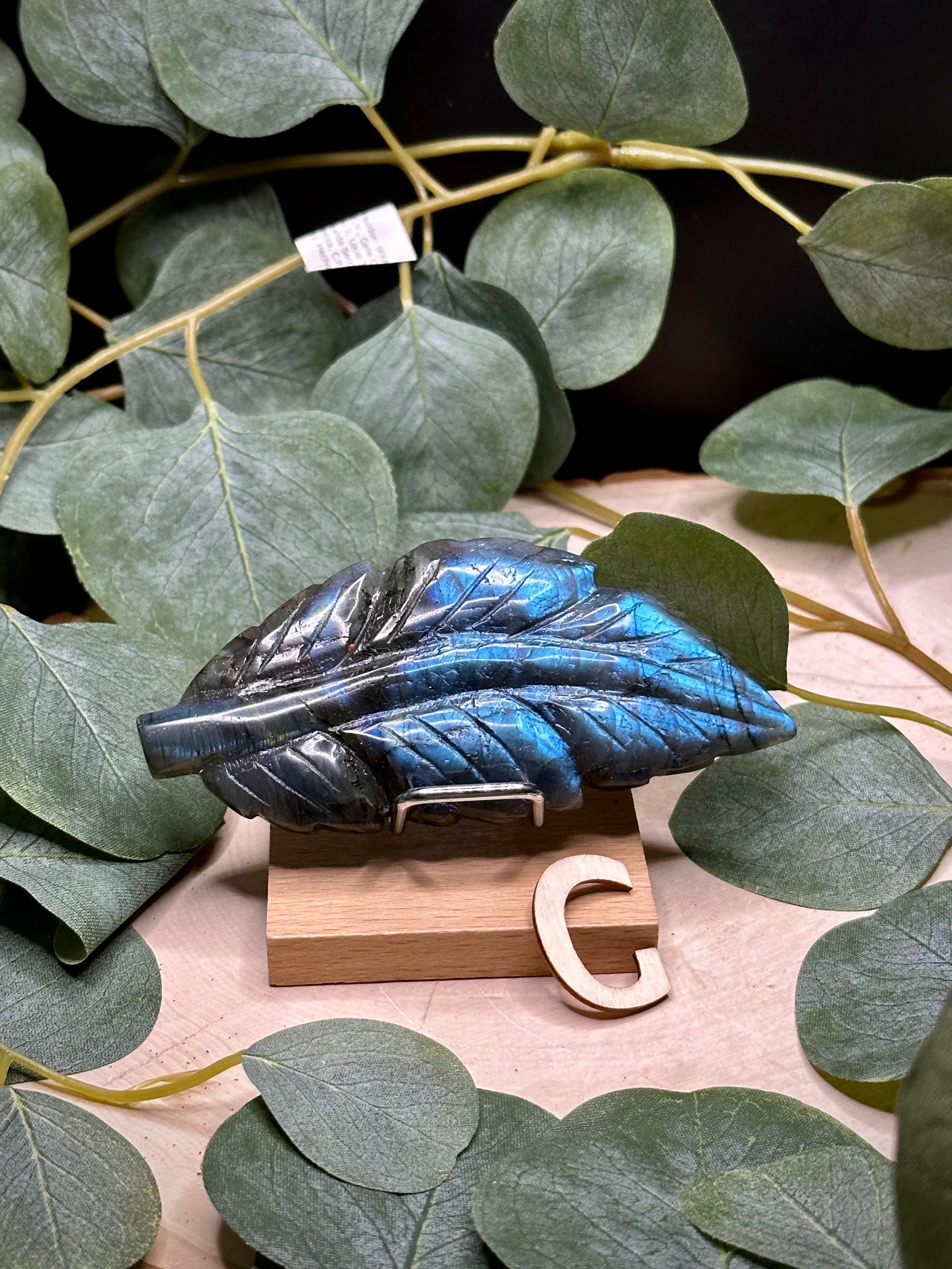 Labradorite Feather/leaf  Carving