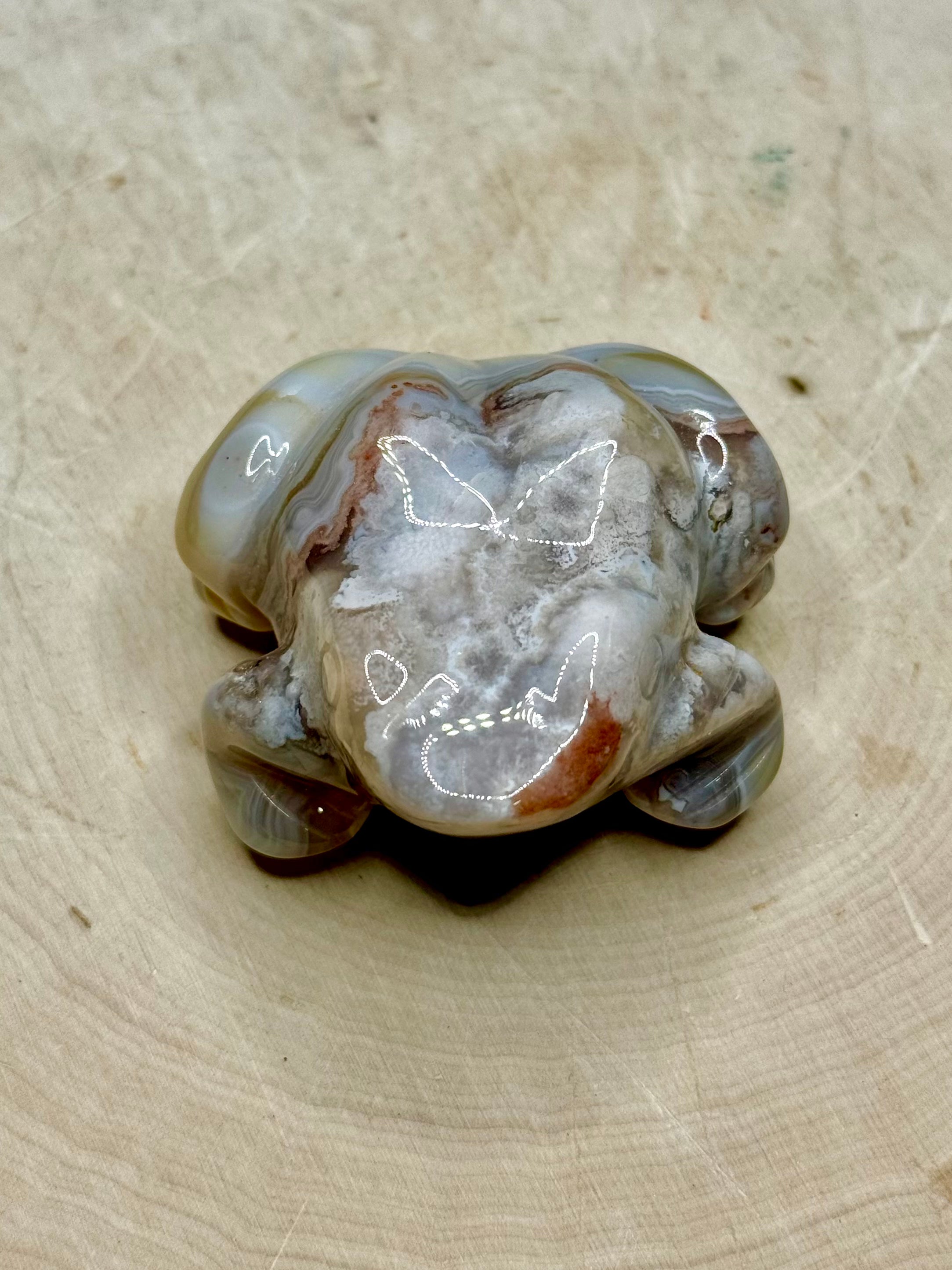 Flower Agate Frog Carvings