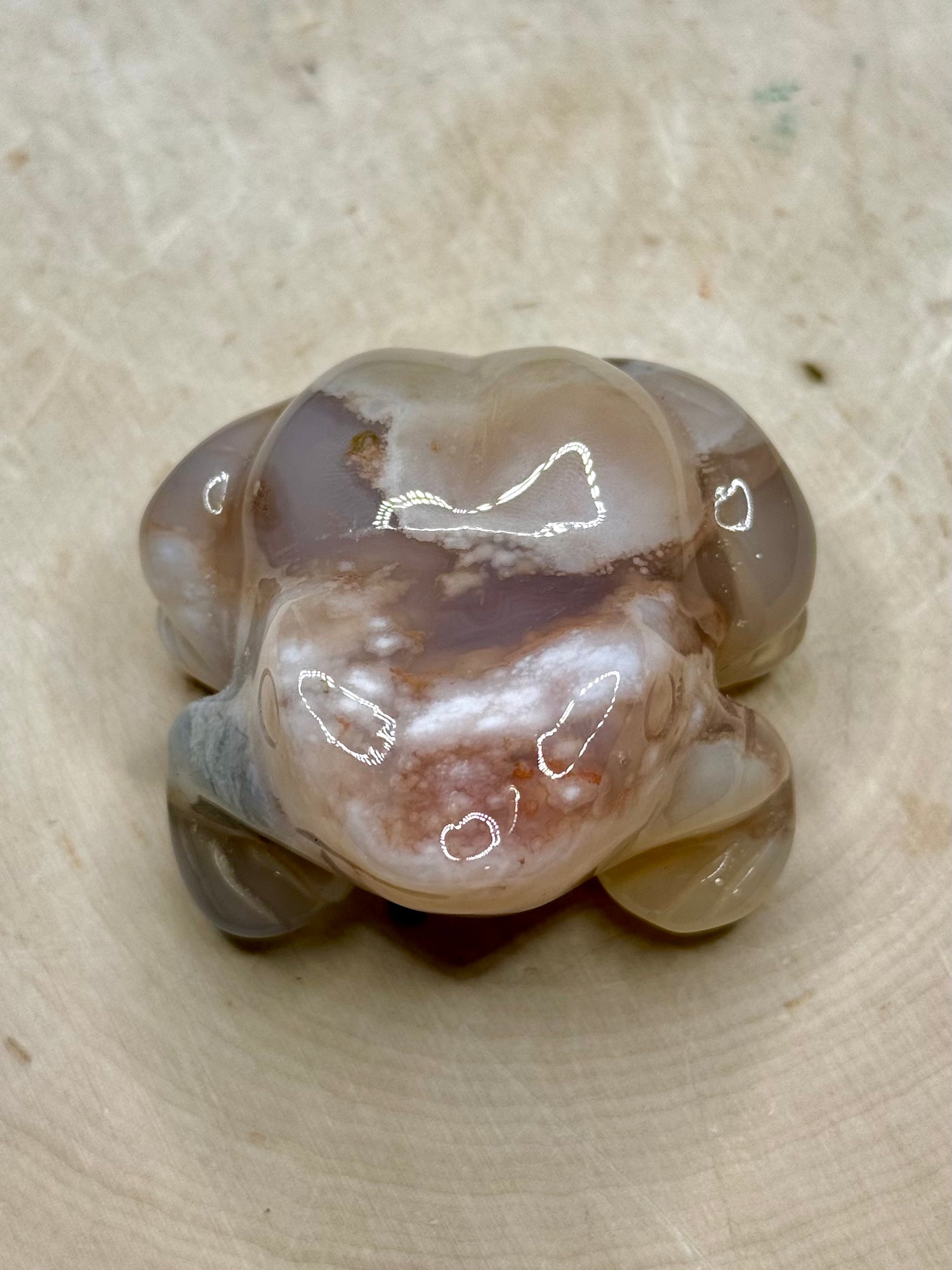 Flower Agate Frog Carvings