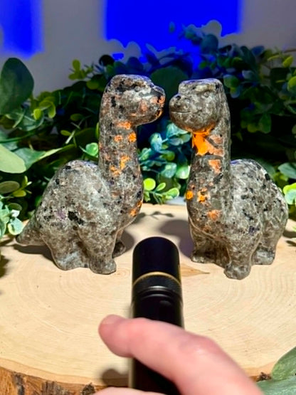 Yooperlite Long Neck Dino Carving