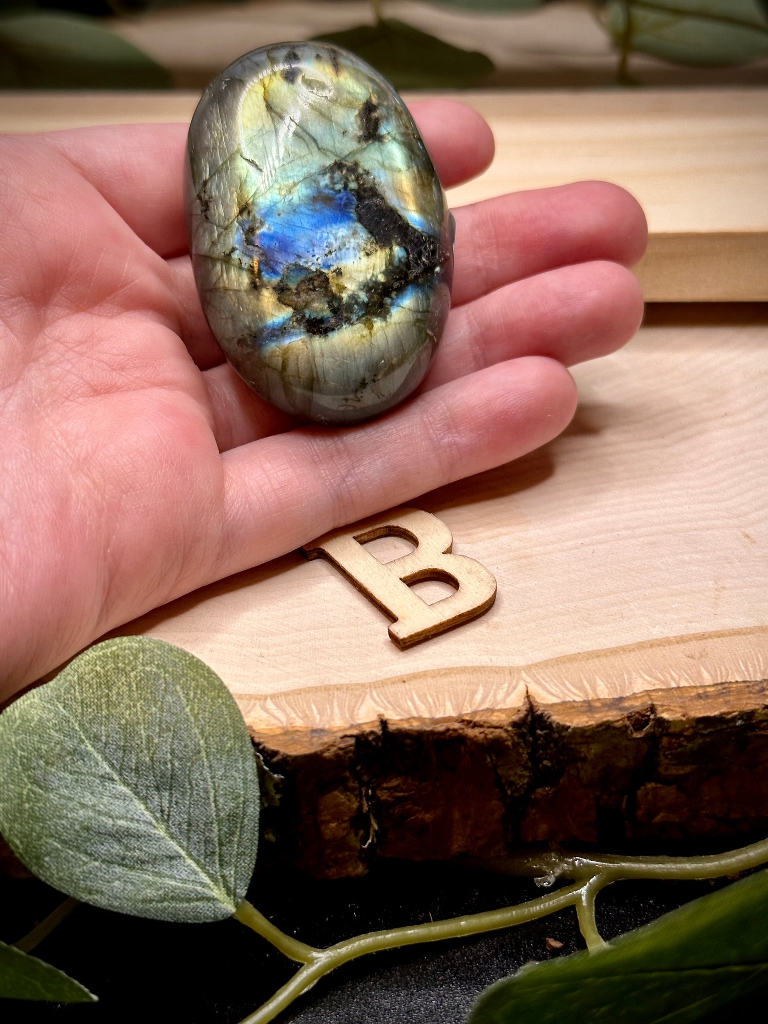 Labradorite Palmstones