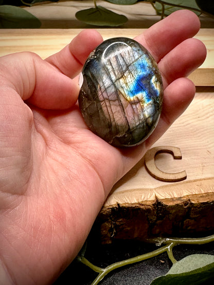 Labradorite Palmstones