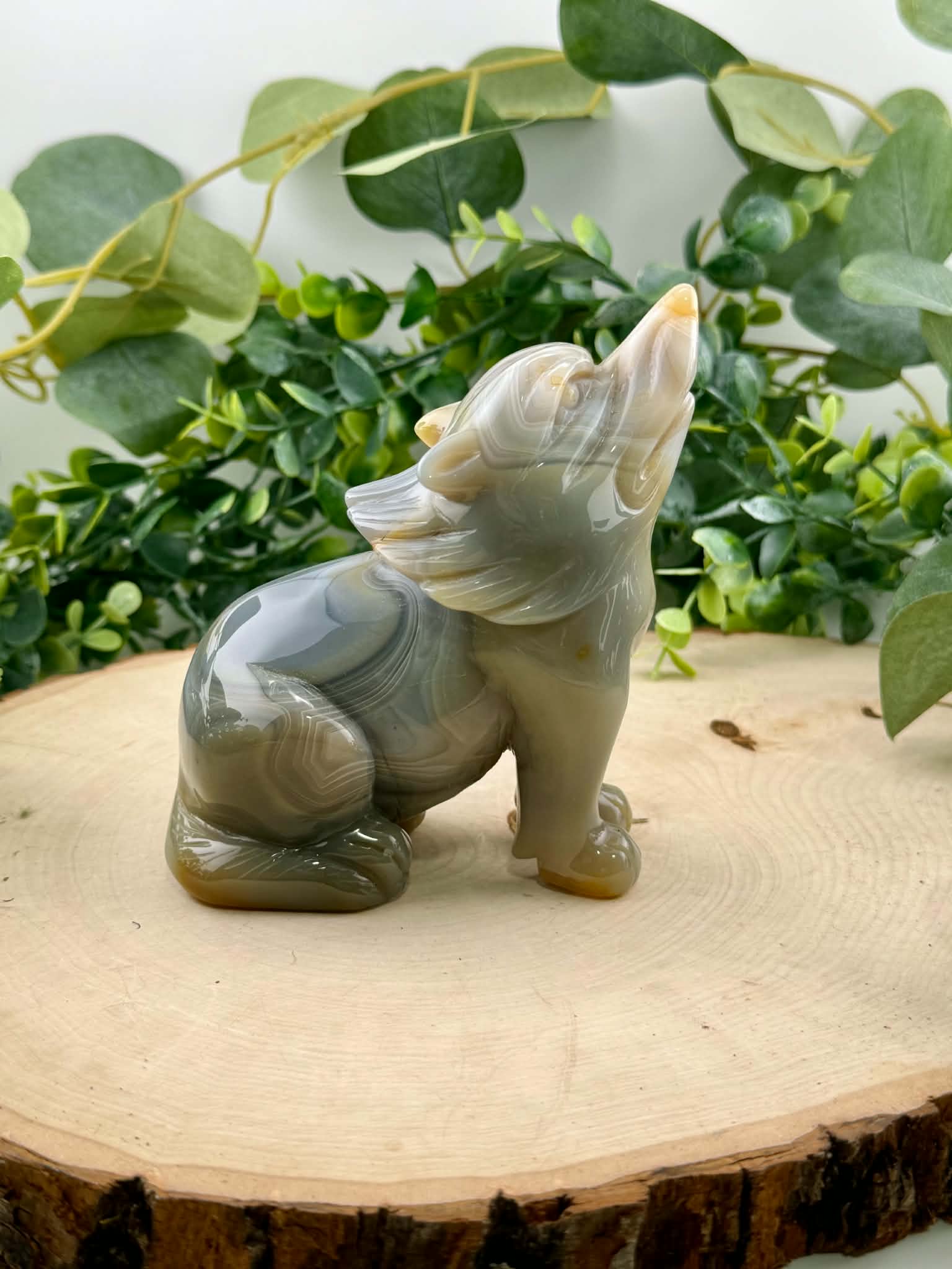 Banded Agate Howling Wolf Carving
